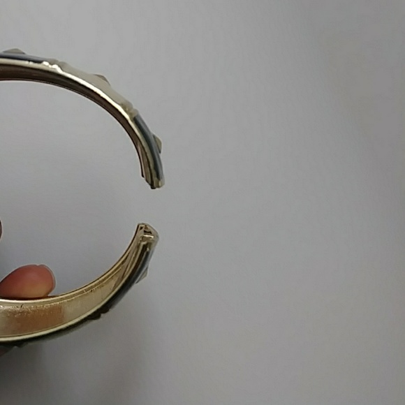 Gold Tone Enamel Bracelet - Picture 5 of 5